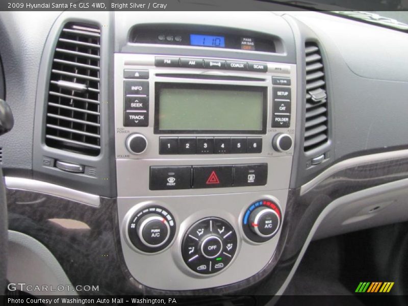 Bright Silver / Gray 2009 Hyundai Santa Fe GLS 4WD
