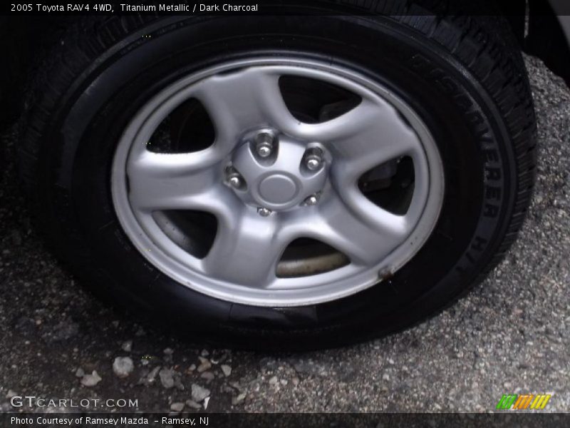 Titanium Metallic / Dark Charcoal 2005 Toyota RAV4 4WD