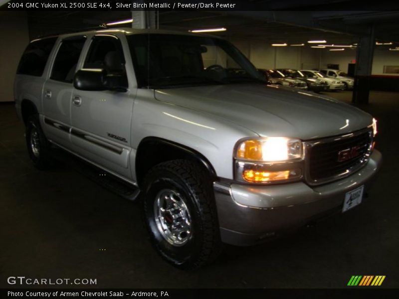 Silver Birch Metallic / Pewter/Dark Pewter 2004 GMC Yukon XL 2500 SLE 4x4