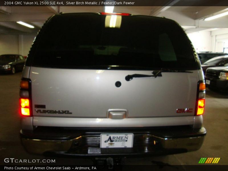 Silver Birch Metallic / Pewter/Dark Pewter 2004 GMC Yukon XL 2500 SLE 4x4