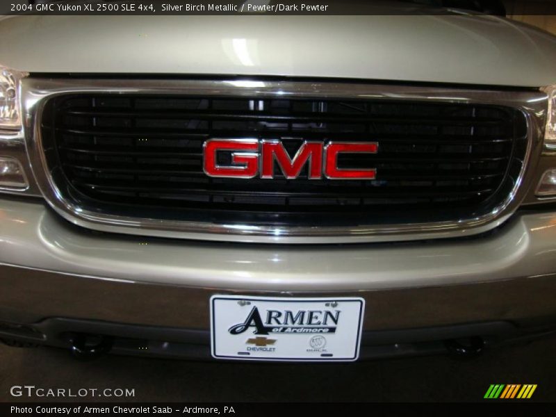 Silver Birch Metallic / Pewter/Dark Pewter 2004 GMC Yukon XL 2500 SLE 4x4
