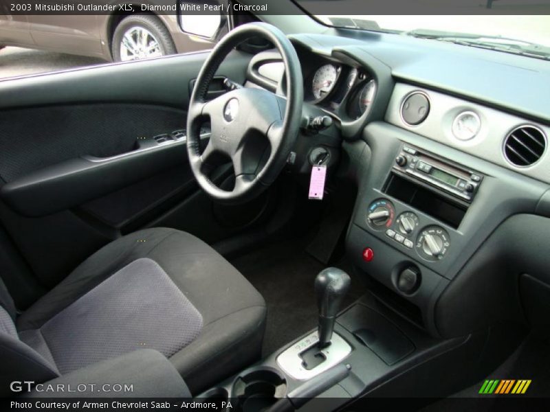 Diamond White Pearl / Charcoal 2003 Mitsubishi Outlander XLS