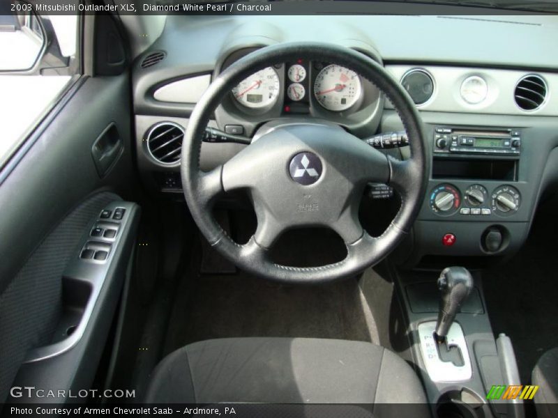 Diamond White Pearl / Charcoal 2003 Mitsubishi Outlander XLS