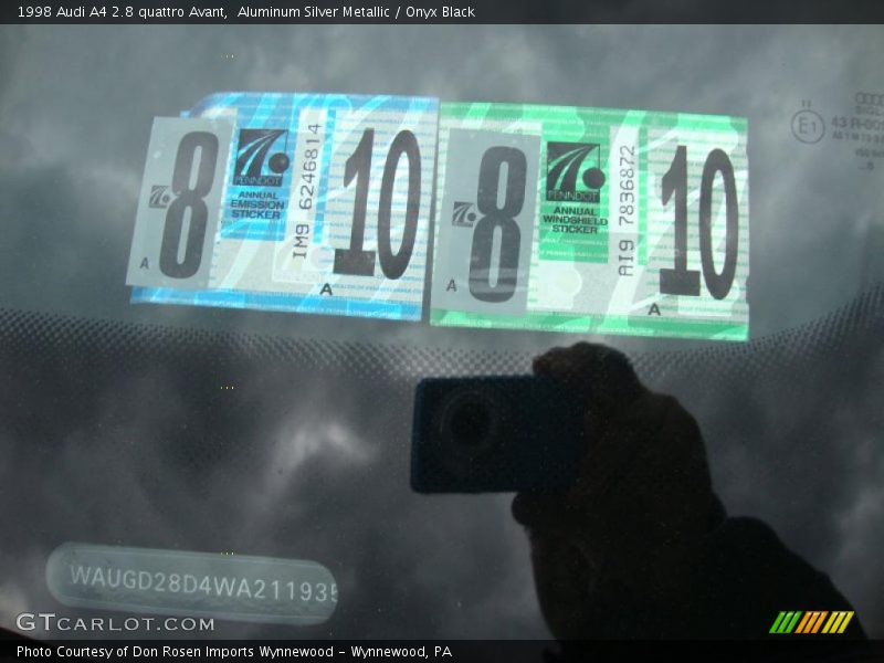 Aluminum Silver Metallic / Onyx Black 1998 Audi A4 2.8 quattro Avant