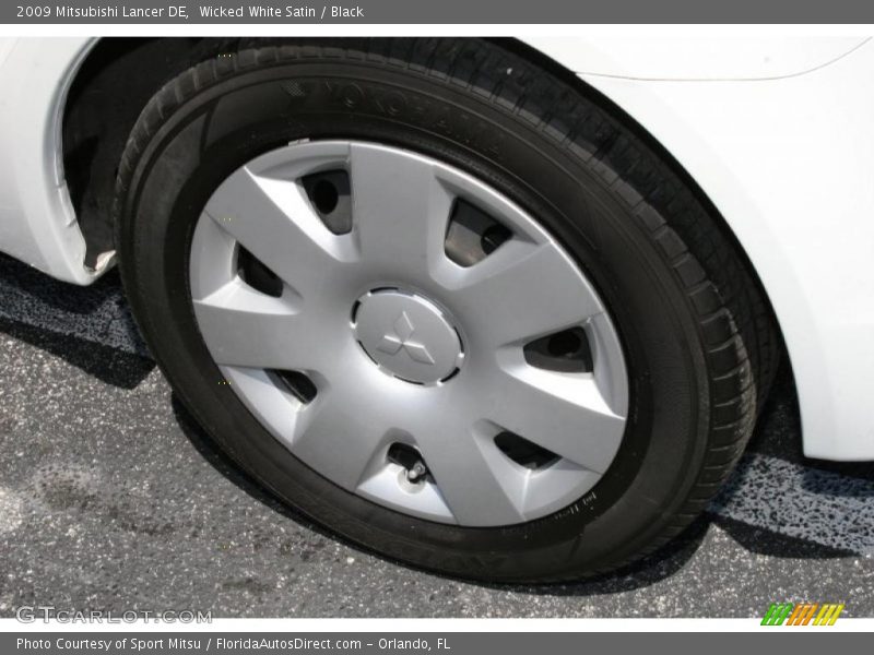 Wicked White Satin / Black 2009 Mitsubishi Lancer DE