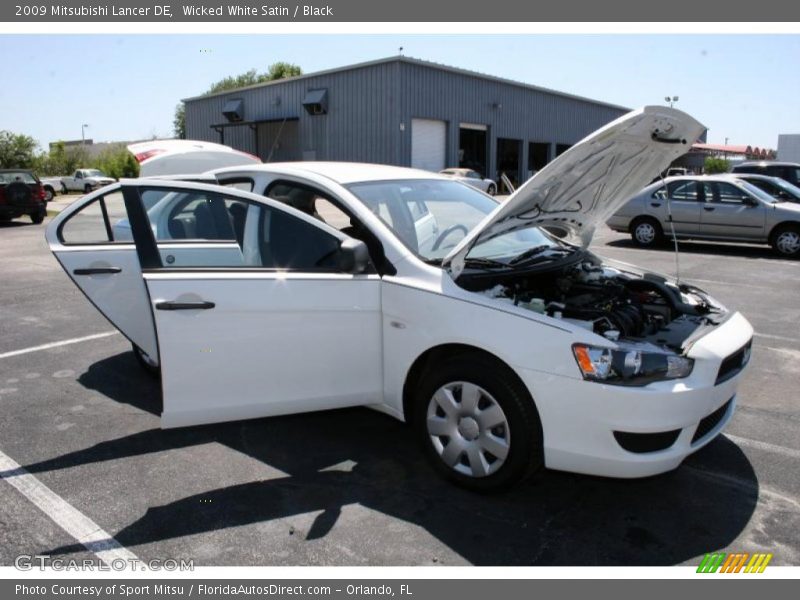 Wicked White Satin / Black 2009 Mitsubishi Lancer DE