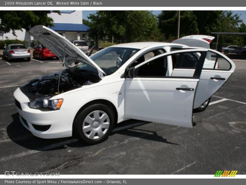 Wicked White Satin / Black 2009 Mitsubishi Lancer DE