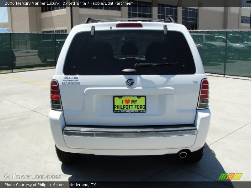 Oxford White / Pebble/Light Parchment 2006 Mercury Mariner Luxury