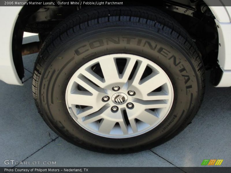 Oxford White / Pebble/Light Parchment 2006 Mercury Mariner Luxury