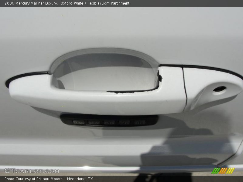 Oxford White / Pebble/Light Parchment 2006 Mercury Mariner Luxury