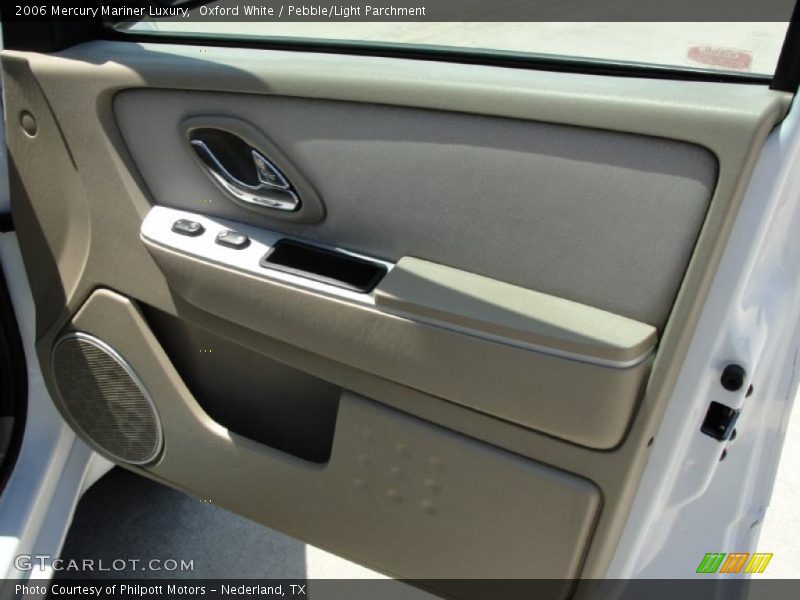 Oxford White / Pebble/Light Parchment 2006 Mercury Mariner Luxury