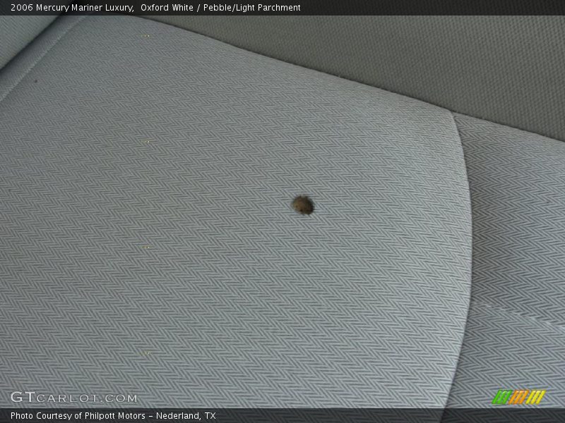 Oxford White / Pebble/Light Parchment 2006 Mercury Mariner Luxury