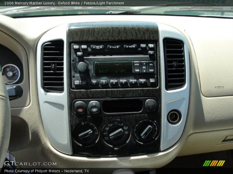 Oxford White / Pebble/Light Parchment 2006 Mercury Mariner Luxury