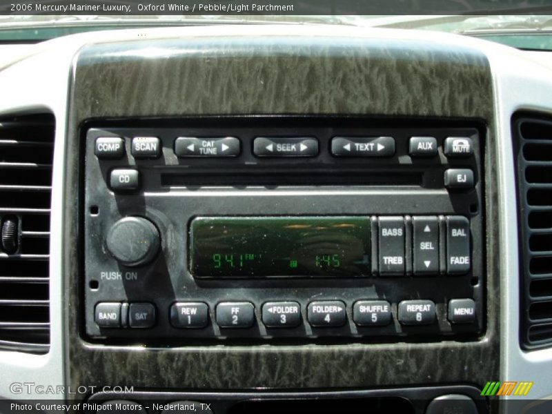 Oxford White / Pebble/Light Parchment 2006 Mercury Mariner Luxury