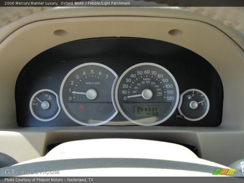 Oxford White / Pebble/Light Parchment 2006 Mercury Mariner Luxury