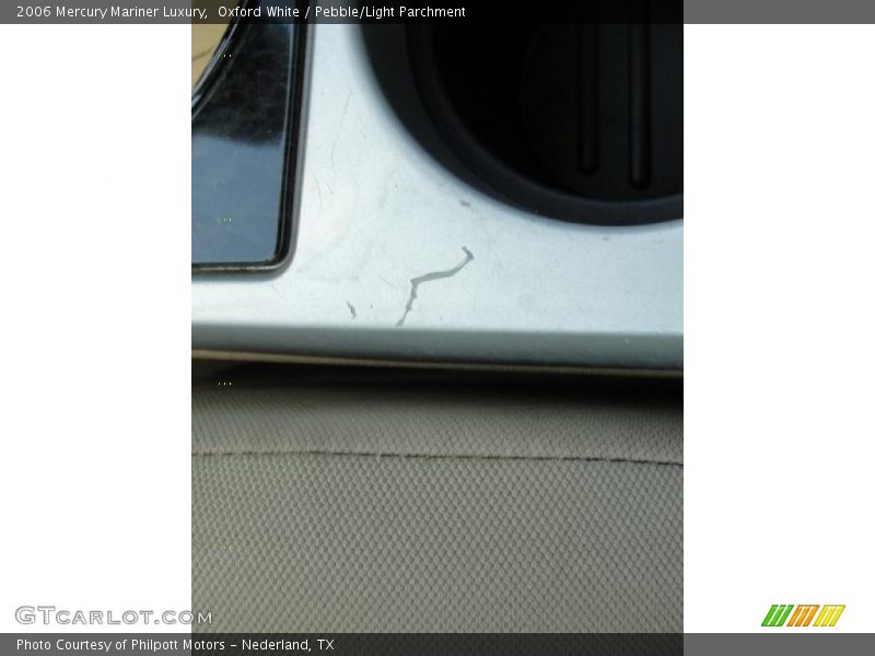 Oxford White / Pebble/Light Parchment 2006 Mercury Mariner Luxury