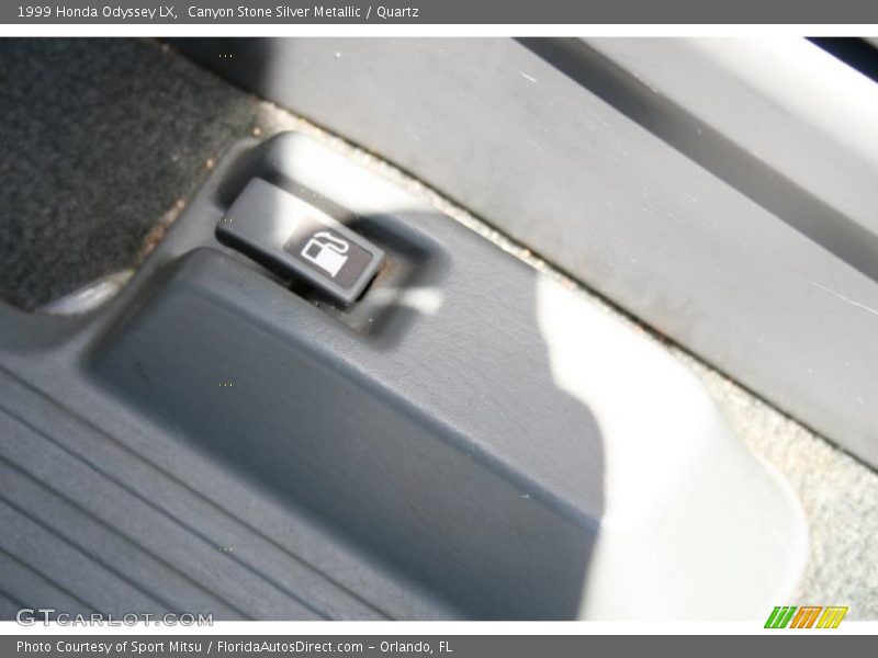 Canyon Stone Silver Metallic / Quartz 1999 Honda Odyssey LX
