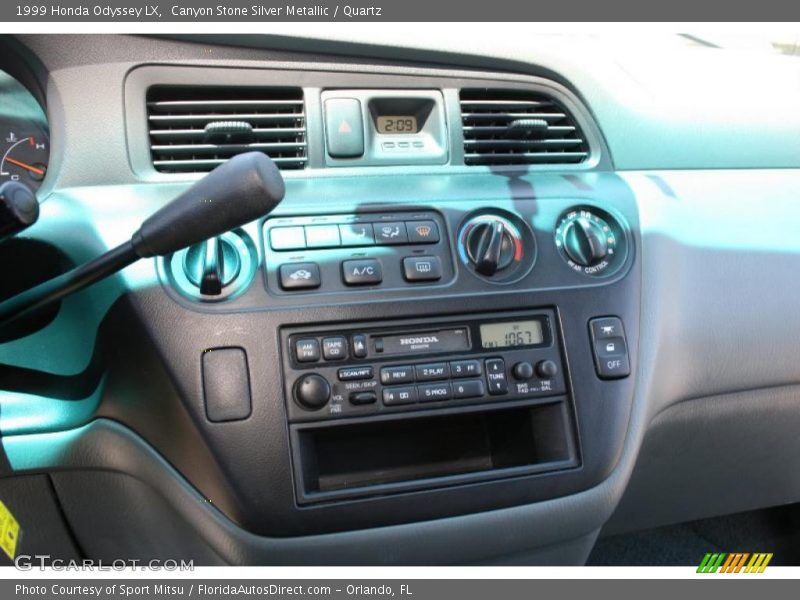 Canyon Stone Silver Metallic / Quartz 1999 Honda Odyssey LX