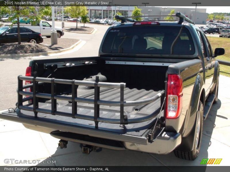 Storm Gray Metallic / Steel 2005 Nissan Frontier LE Crew Cab