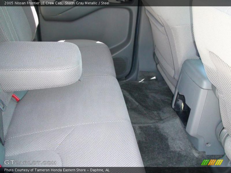 Storm Gray Metallic / Steel 2005 Nissan Frontier LE Crew Cab