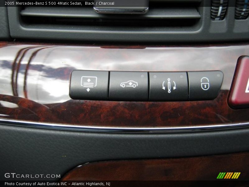 Black / Charcoal 2005 Mercedes-Benz S 500 4Matic Sedan
