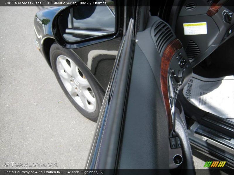 Black / Charcoal 2005 Mercedes-Benz S 500 4Matic Sedan
