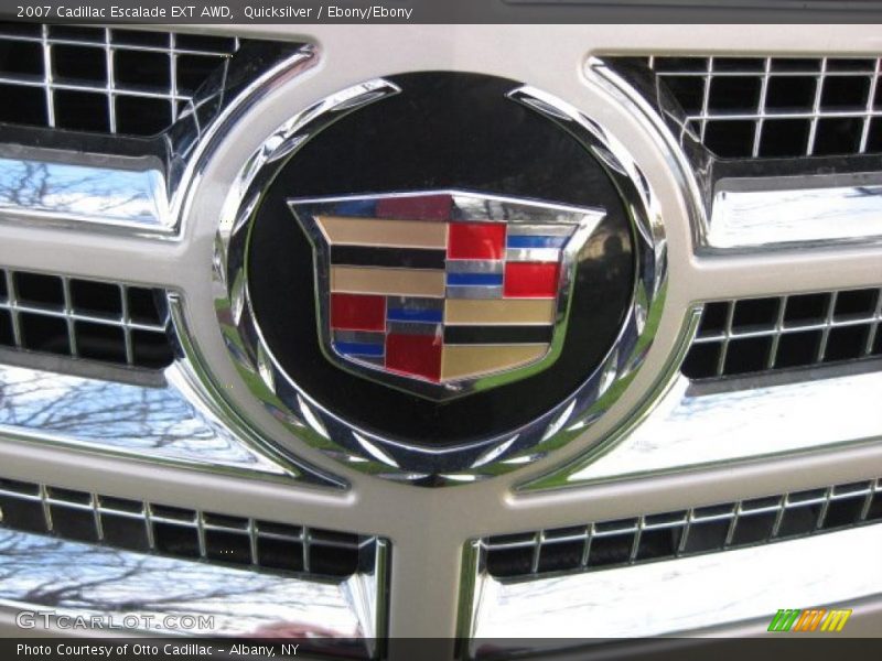 Quicksilver / Ebony/Ebony 2007 Cadillac Escalade EXT AWD