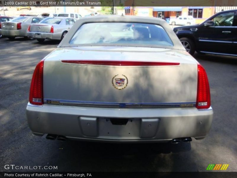 Gold Mist / Titanium/Dark Titanium 2009 Cadillac DTS