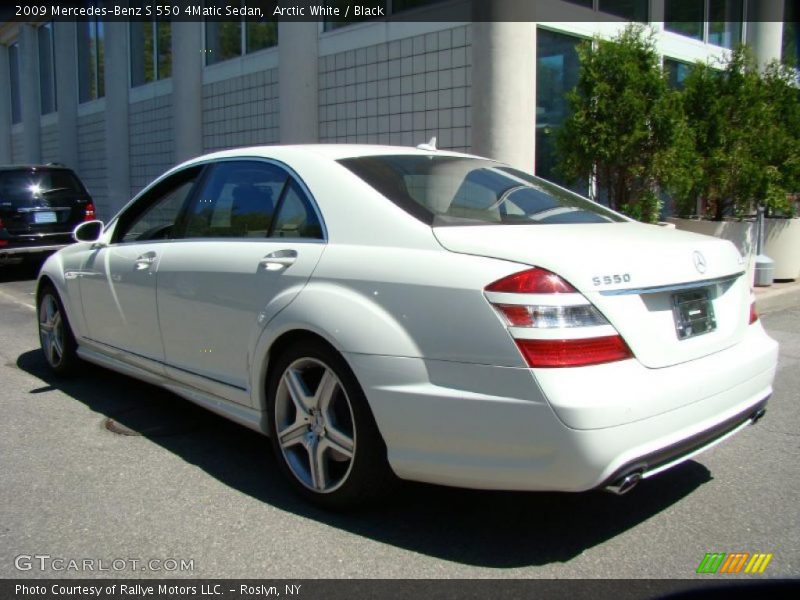 Arctic White / Black 2009 Mercedes-Benz S 550 4Matic Sedan