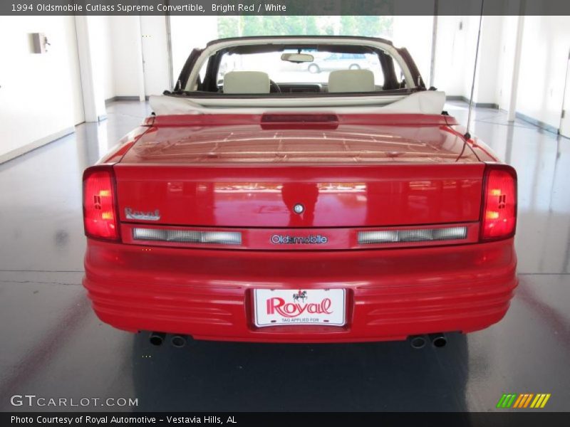 Bright Red / White 1994 Oldsmobile Cutlass Supreme Convertible