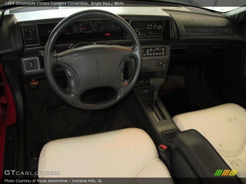 Bright Red / White 1994 Oldsmobile Cutlass Supreme Convertible