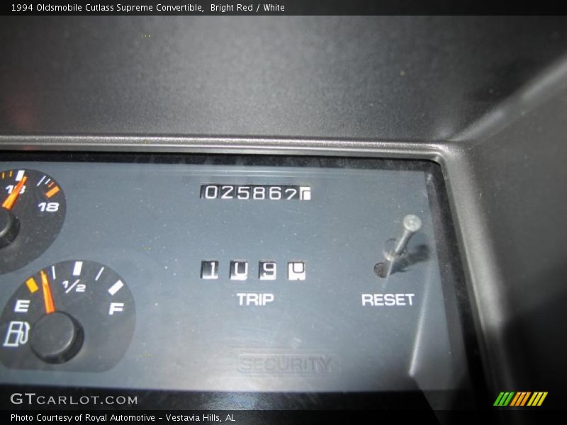Bright Red / White 1994 Oldsmobile Cutlass Supreme Convertible