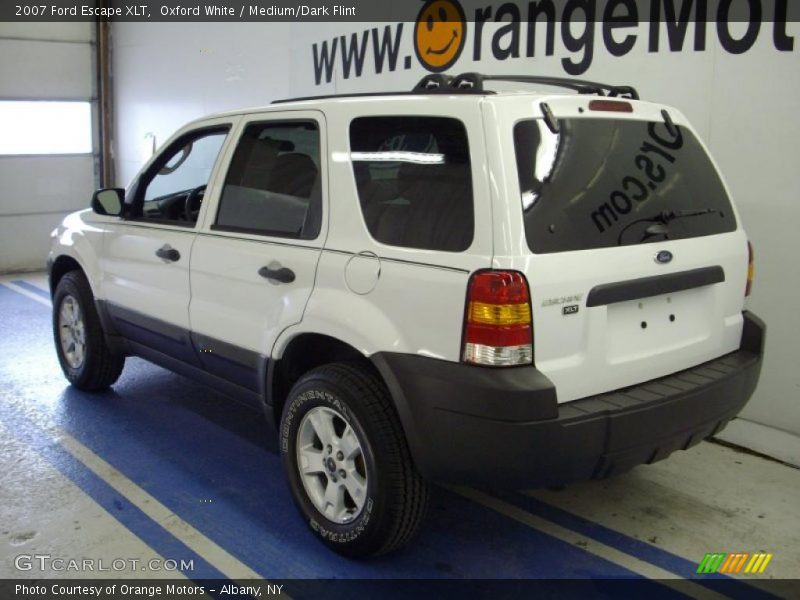 Oxford White / Medium/Dark Flint 2007 Ford Escape XLT