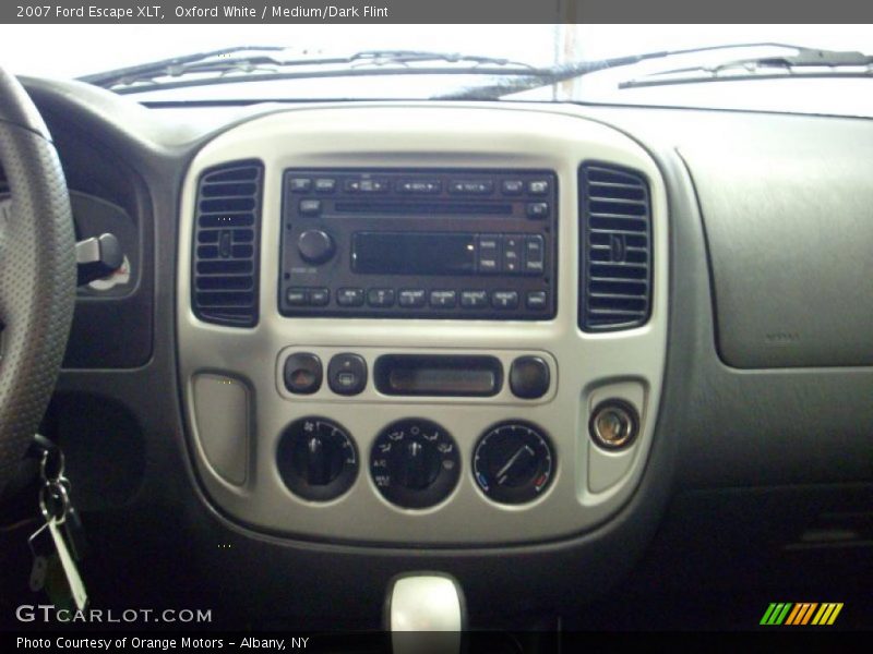 Oxford White / Medium/Dark Flint 2007 Ford Escape XLT