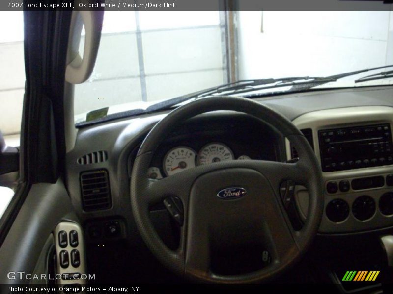 Oxford White / Medium/Dark Flint 2007 Ford Escape XLT