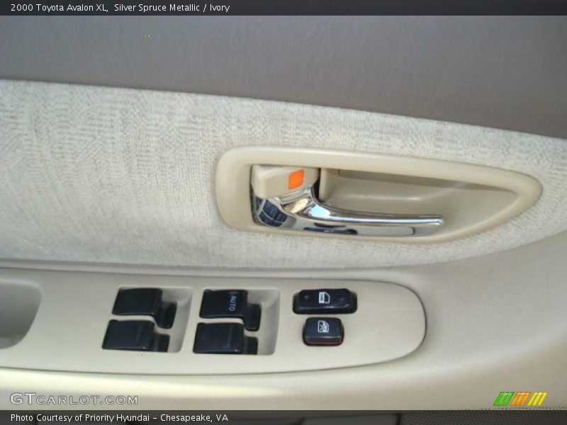 Silver Spruce Metallic / Ivory 2000 Toyota Avalon XL
