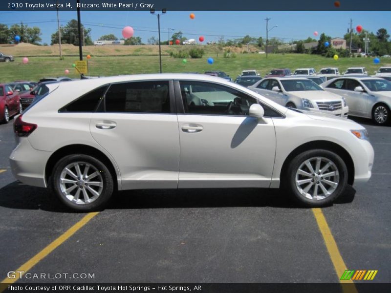 Blizzard White Pearl / Gray 2010 Toyota Venza I4