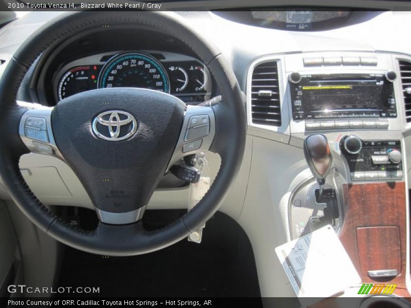 Blizzard White Pearl / Gray 2010 Toyota Venza I4