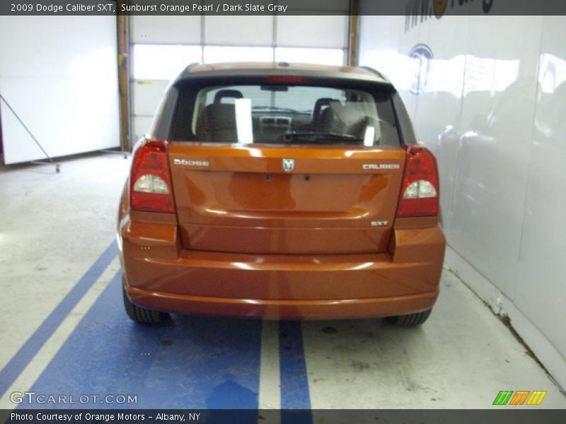 Sunburst Orange Pearl / Dark Slate Gray 2009 Dodge Caliber SXT