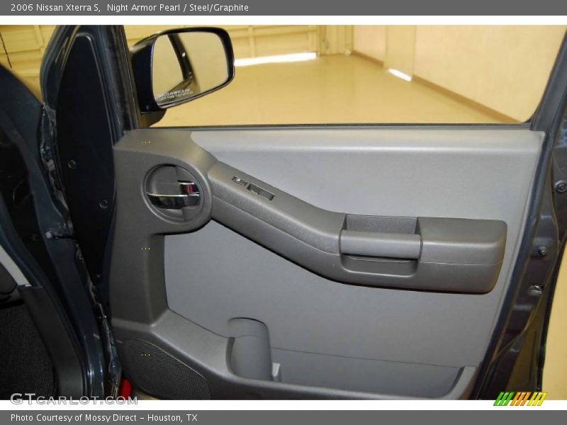 Night Armor Pearl / Steel/Graphite 2006 Nissan Xterra S