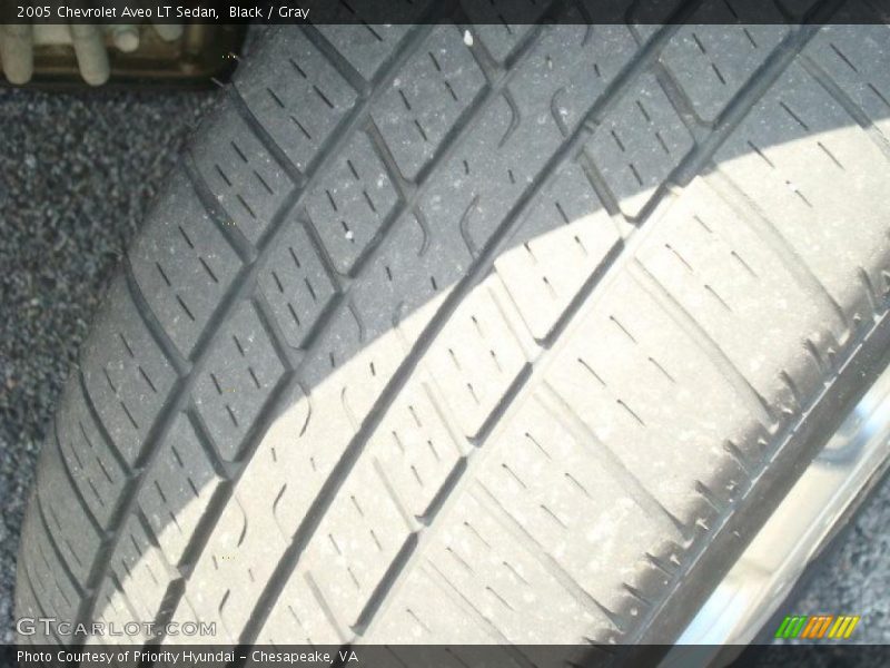 Black / Gray 2005 Chevrolet Aveo LT Sedan