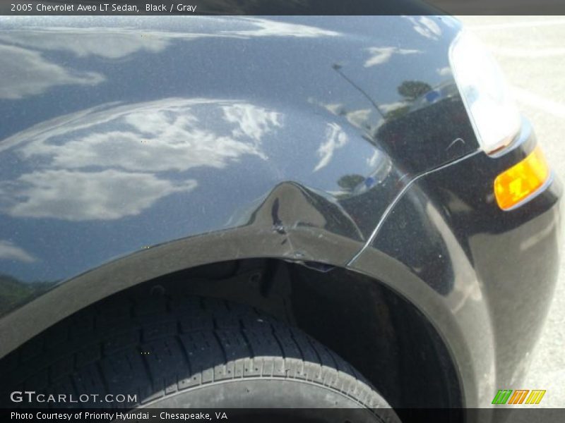 Black / Gray 2005 Chevrolet Aveo LT Sedan