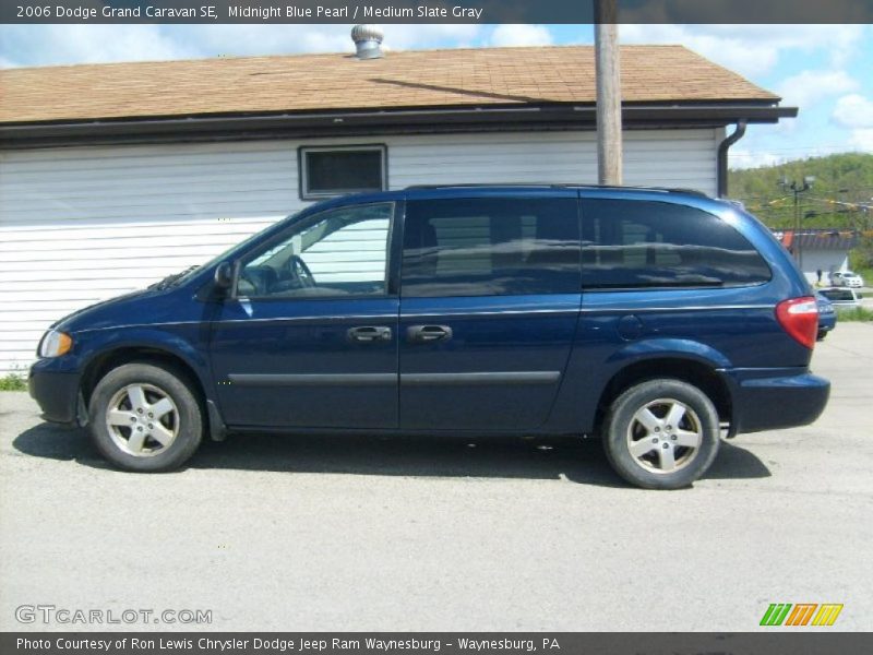 Midnight Blue Pearl / Medium Slate Gray 2006 Dodge Grand Caravan SE