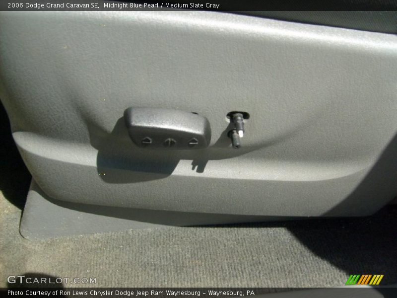 Midnight Blue Pearl / Medium Slate Gray 2006 Dodge Grand Caravan SE