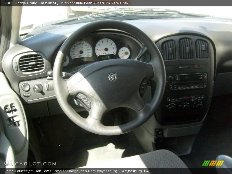 Midnight Blue Pearl / Medium Slate Gray 2006 Dodge Grand Caravan SE