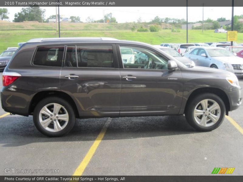 Magnetic Gray Metallic / Ash 2010 Toyota Highlander Limited