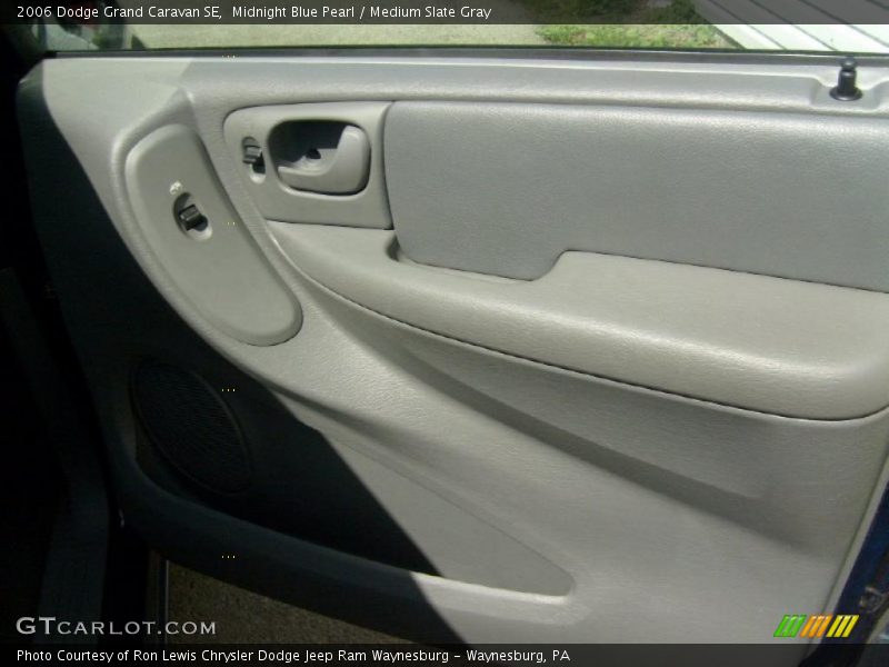 Midnight Blue Pearl / Medium Slate Gray 2006 Dodge Grand Caravan SE
