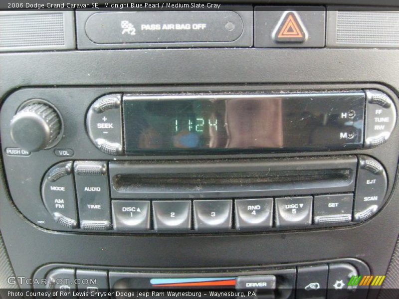 Midnight Blue Pearl / Medium Slate Gray 2006 Dodge Grand Caravan SE