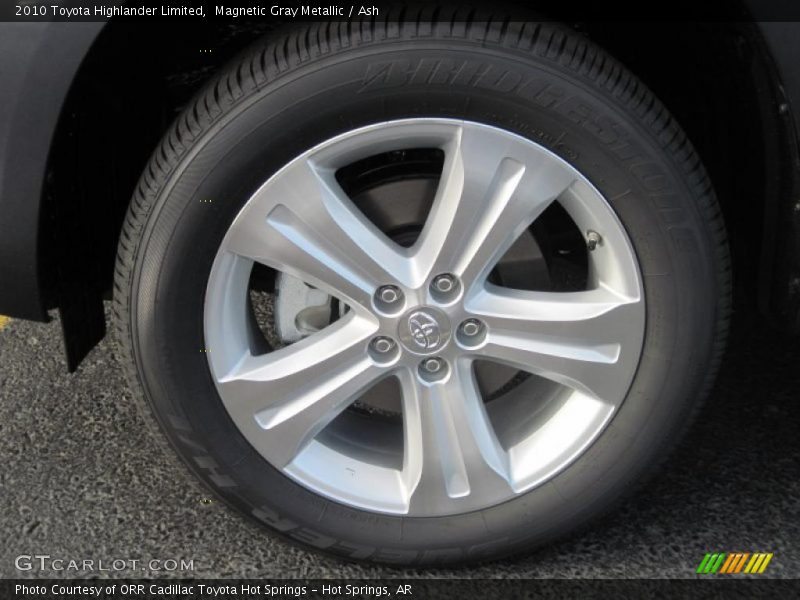 Magnetic Gray Metallic / Ash 2010 Toyota Highlander Limited
