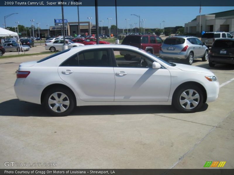 Super White / Bisque 2009 Toyota Camry LE